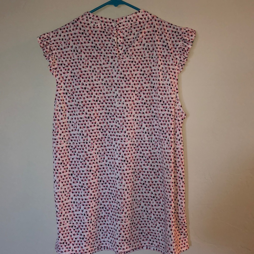 Woman’s Blouse - Picture 4 of 5